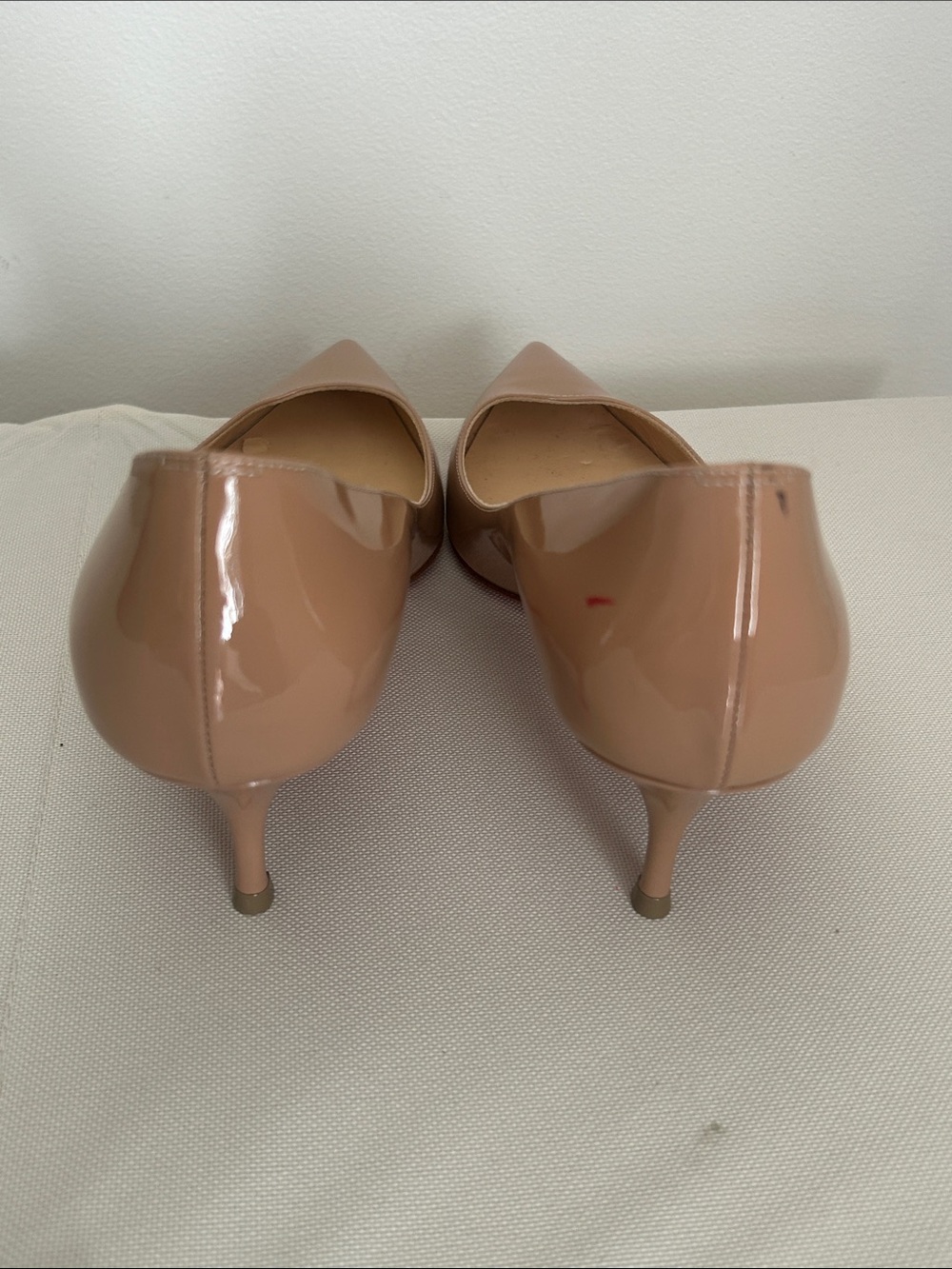 Christian Louboutin So Kate Nude Patent Pointed-Toe Pumps - Picture 5 of 7